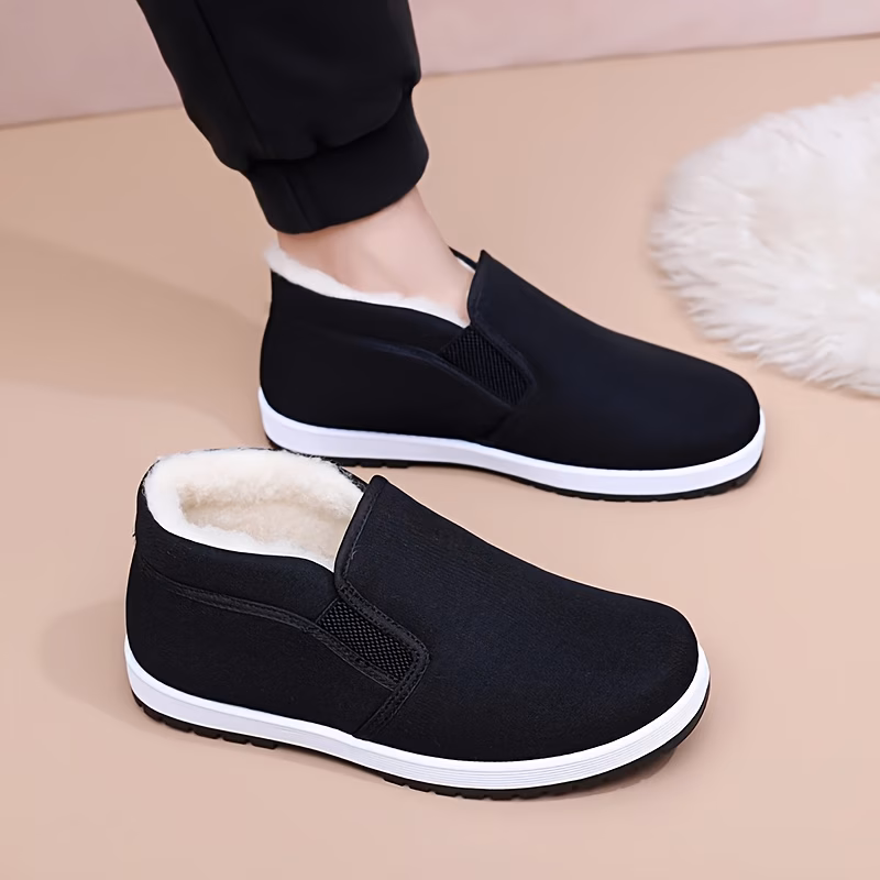 chaussures et bottes épaisses et chaudes pour hommes dautomne et dhiver, bottes hautes à enfiler à semelle souple pour pères dâge moyen, chaussons dhiver chauds pour hommes, chaussures de maison et dextérieur courtes et faciles à , chaussures dhiver légères et chaudes pour hommes dâge Détails du produit 5