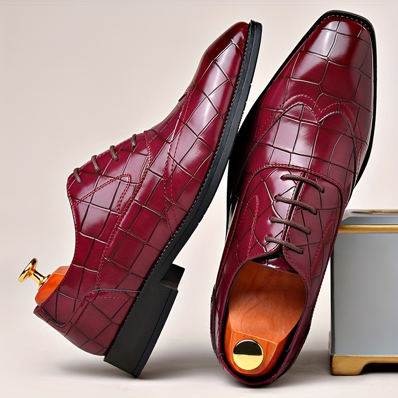 3332 Chaussures de ville formelles pour hommes, brillantes, chaussures de mariage tendance pour marié, chaussures de costume uniformes pour hommes, à la mode et tendance