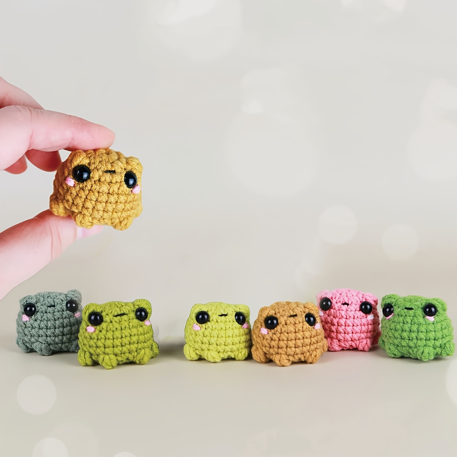 TEMU Vioiv Kit de Crochet Amigurumi 7 pièces Super Palm Mignonne Mini Poupée Grenouille Ornement Décoratif pour Débutants - Kit de Crochet Amigurumi
