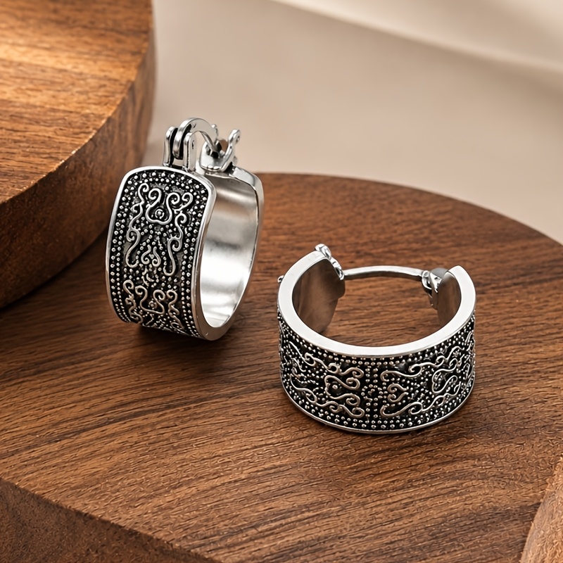TEMU A Pair Of Women's Earrings Featuring A Stylish And Minimalist Vintage Design With Engraved Floral Patterns, Perfect For Bohemian Style, Parties,