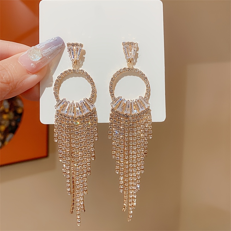 TEMU 1 paire de boucles d'oreilles longues à pompons, nouvel accessoire haut de gamme pour robe de banquet