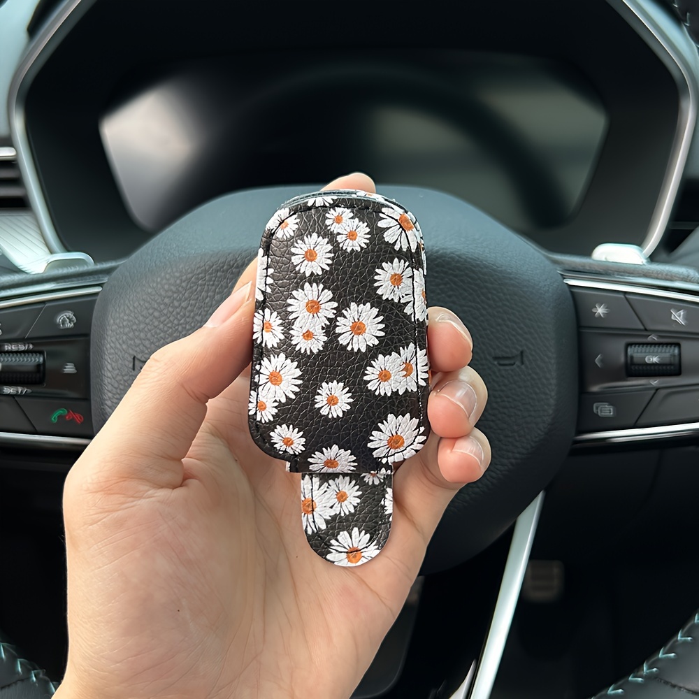 

Daisy Pattern Pu Leather Car Sun Visor Sunglasses Clip - Cute And Stylish Magnetic Glasses Holder, Non-slip, Multifunctional For Cards, Receipts, And More - Practical Car Accessory