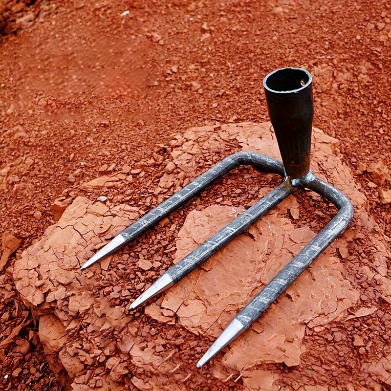 Heavy-Duty Metal Manual Lawn Aerator with 3-Prong Fork, Garden Soil  Cultivator, Hand-Held Rotary Pack