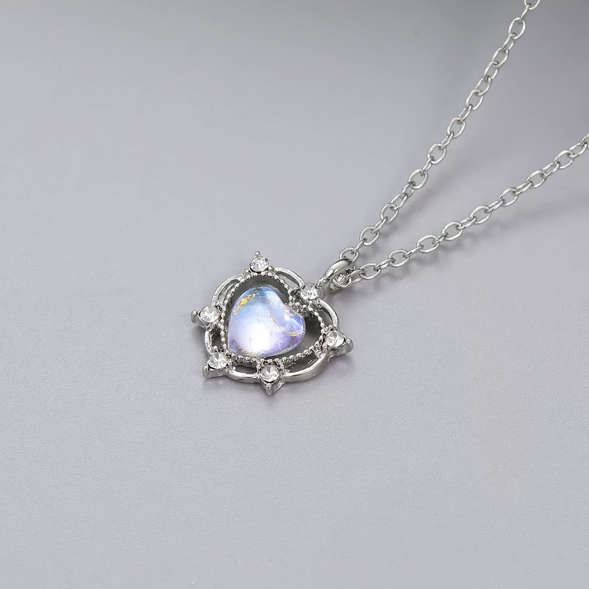 Gradient Heart Necklace for Daily Wear and Gifting