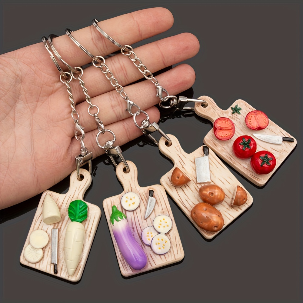 

1pc Vegetable Serving Board Keychain For Men, Creative Simulation Pendant For Bag, Car Key, Resin Vegetable Potato Tomato Eggplant Carrot Pendant Keychain