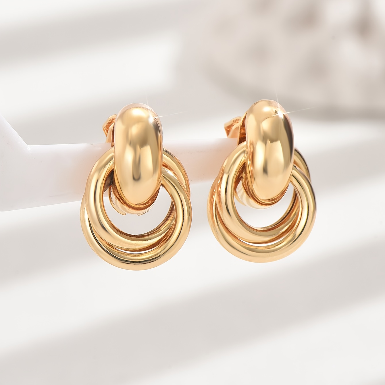 TEMU Un Par de Pendientes de Metal Pequeños, Delicados, Elegantes y Sencillos, Versátiles para Uso Diario, Vacaciones, Ocio y Nuevos Pendientes para
