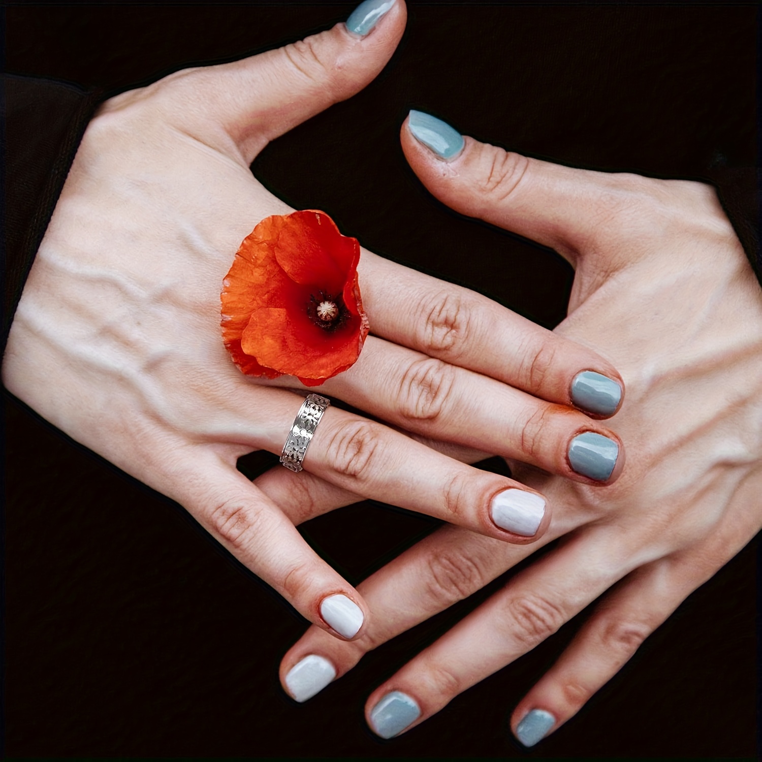 1pc fidget ring for anxiety 316l stainless steel spinner ring for men anti anxiety ring cool hollow metal flower stress relieving fidget jewelry for teenager Product details 0