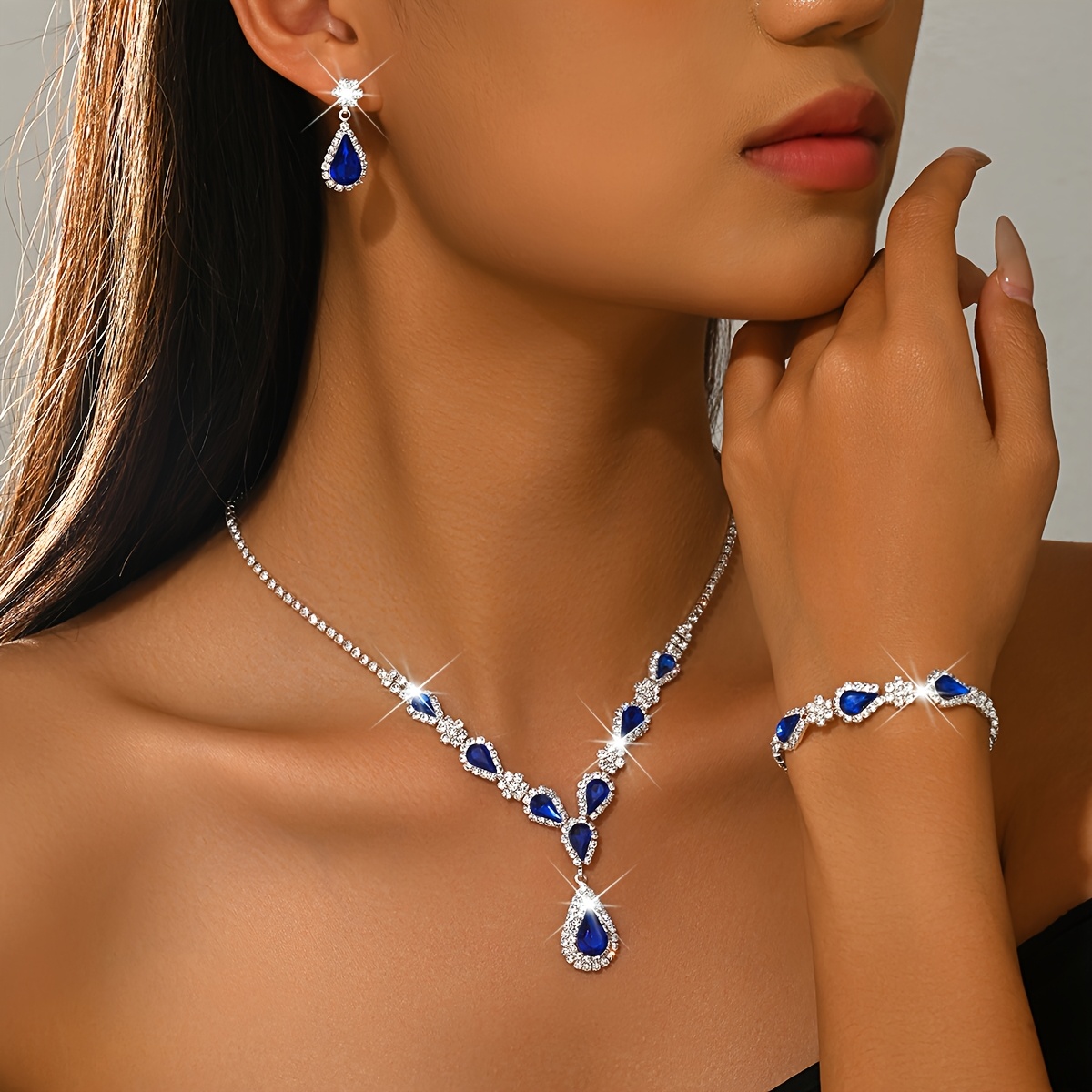 3-delige set luxe groene traanvormige sieraden voor dames, strass-ketting, oorbellen en armband, bruids- en trouwsieraden, geschikt voor gala-avonden, etentjes en kerstcadeaus