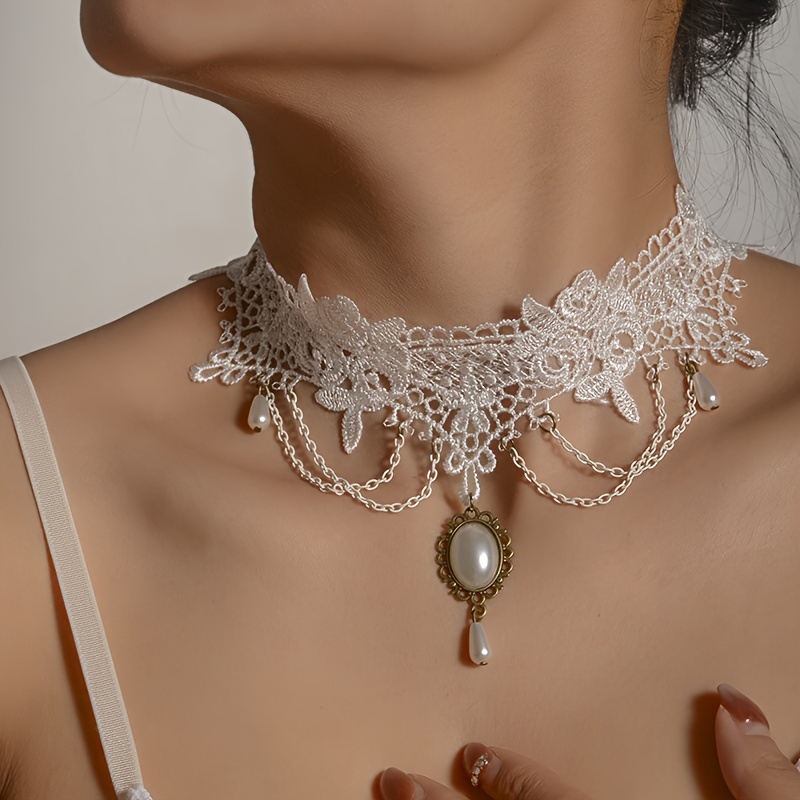 

Collier ras du cou en dentelle blanche gothique : pour les fêtes, les sur scène et les festives, carnaval/mardi gras/