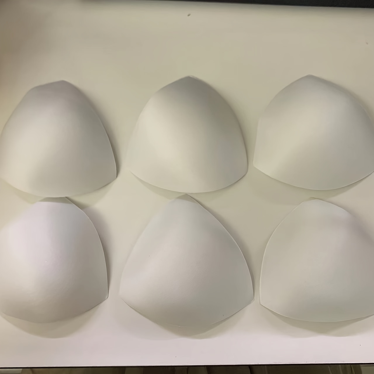 E-shop 3er-Pack Dreieckige BH-Pads Einlagen Damen Dünne Sport Unterwäsche Schwammfutter BH-Pads Brustwarzenabdeckungen BH Badeanzug