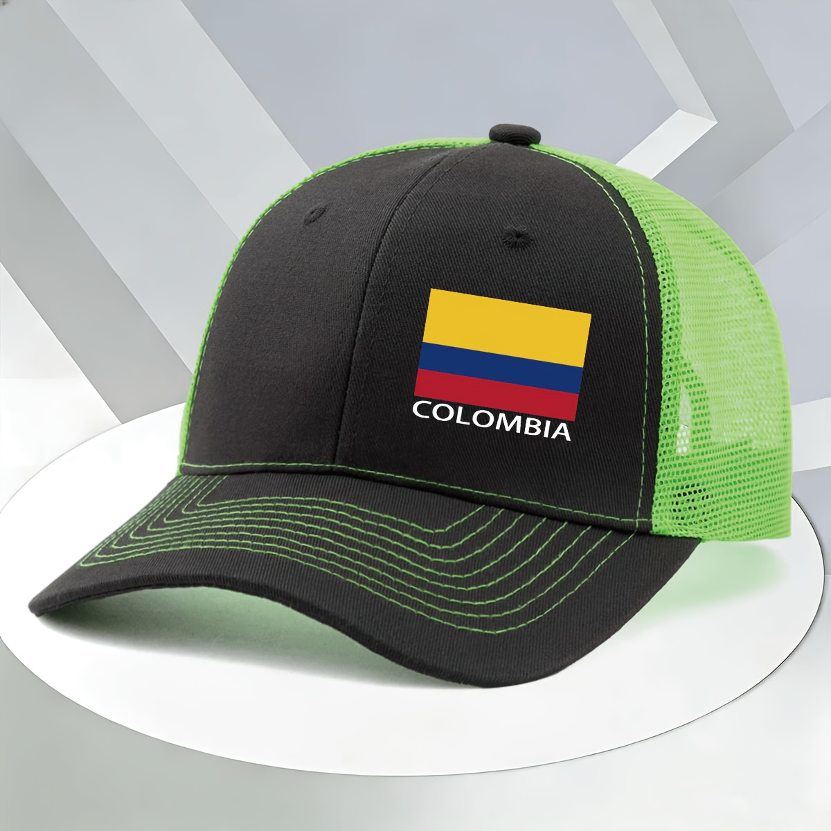 Visokokakovostna moška bejzbolska kapa z natisnjenim vzorcem COLOMBIA, s klasičnim ukrivljenim ščitnikom in trdim vrhom. Nastavljiva velikost je