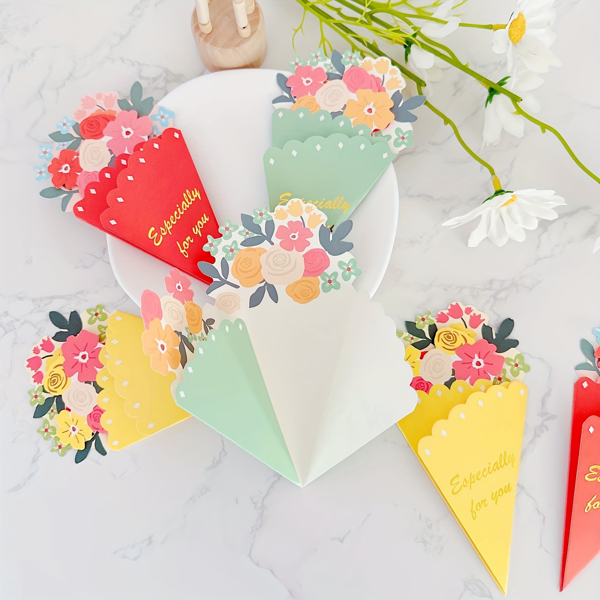 

12pcs Set Bouquet Greeting Cards, 6pcs Greeting Cards With 6 Envelopes, Flower Card, Thank You Cards, Thanksgiving, Day, Birthday, Christmas, New Year And Special Friends