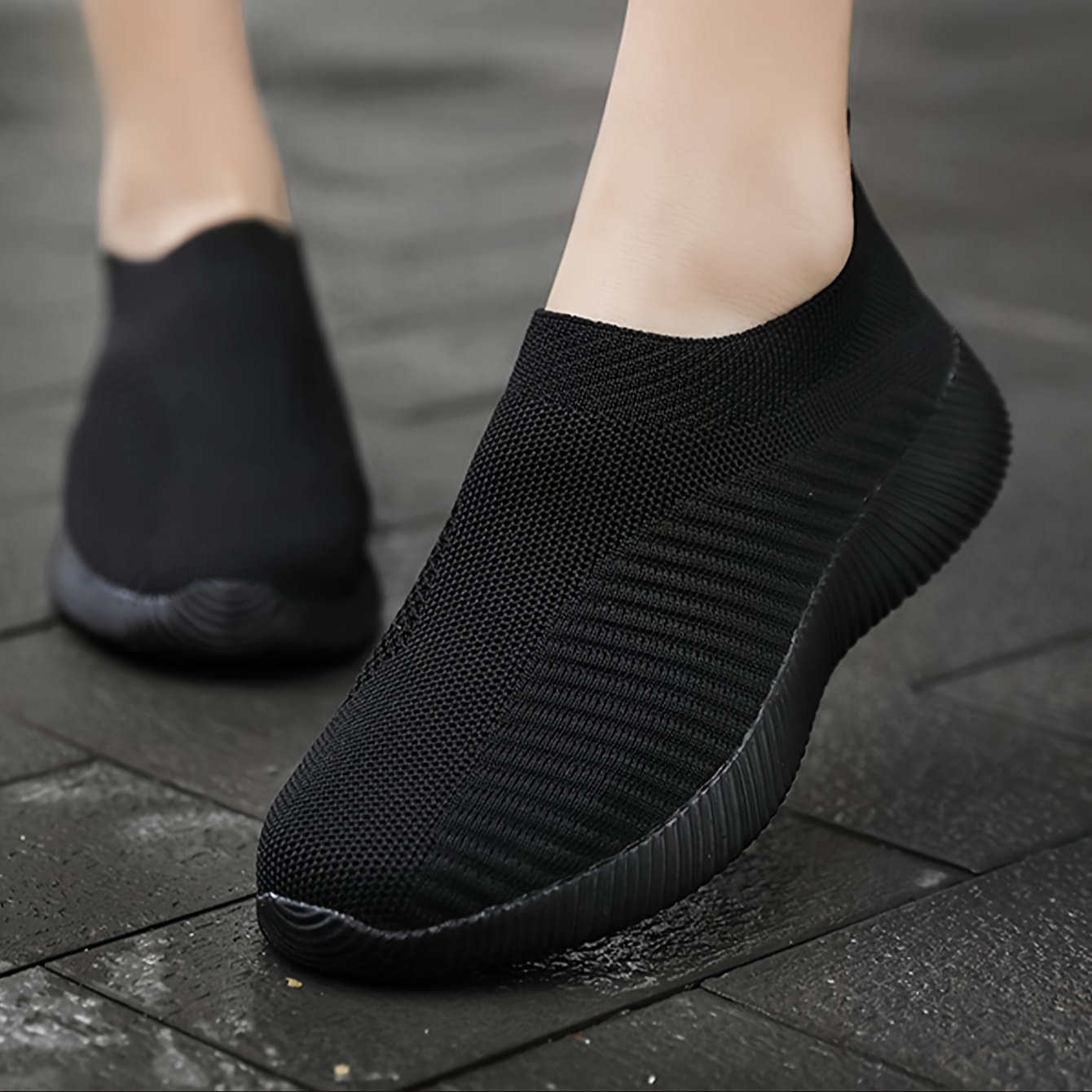 

Women's Solid Color Sneakers, Breathable Knit Slip On Outdoor Shoes, Lightweight Low Top Sport Shoes