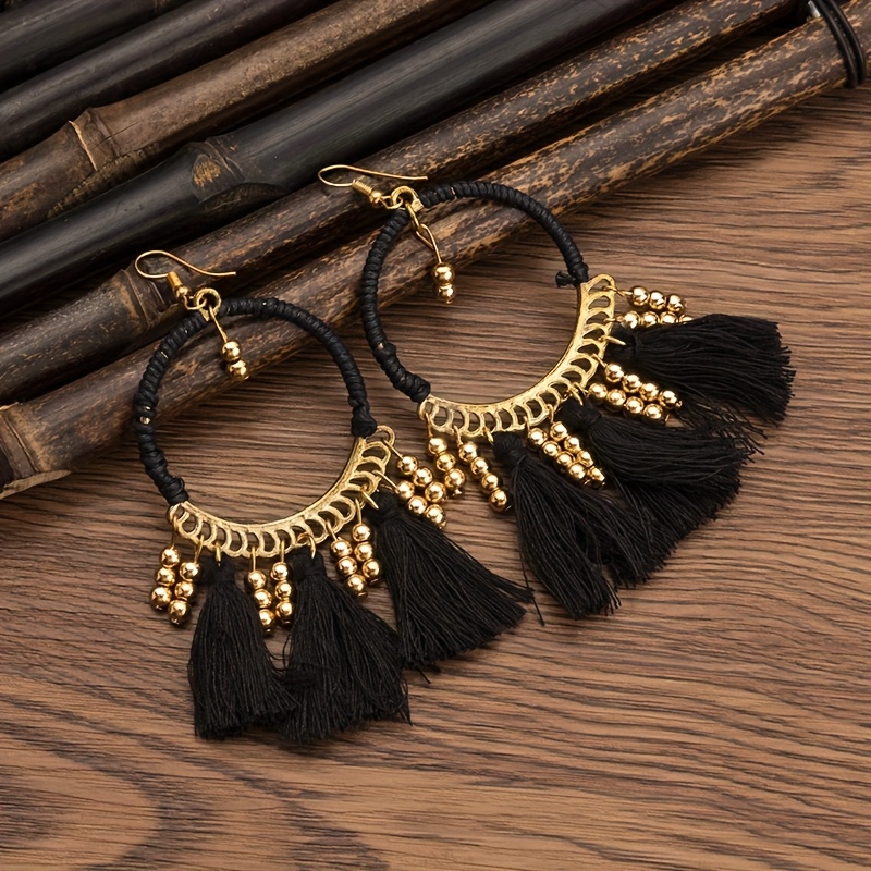 Image of A Pair Of Bohemian Vacation- And Romantic Round Tassel Drop Earrings For Women, Suitable For Holidays, Birthdays, Dates, , Parties, Vacations, And Shopping As Accessories
