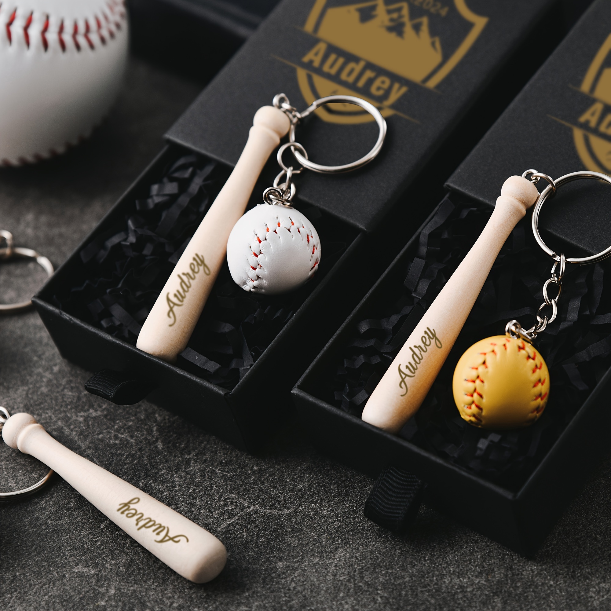 

Custom Baseball Keychain Set - Personalized Mini Wooden Bat & Ball | Stylish Men' Accessory | Ideal Gift For Sports Enthusiasts