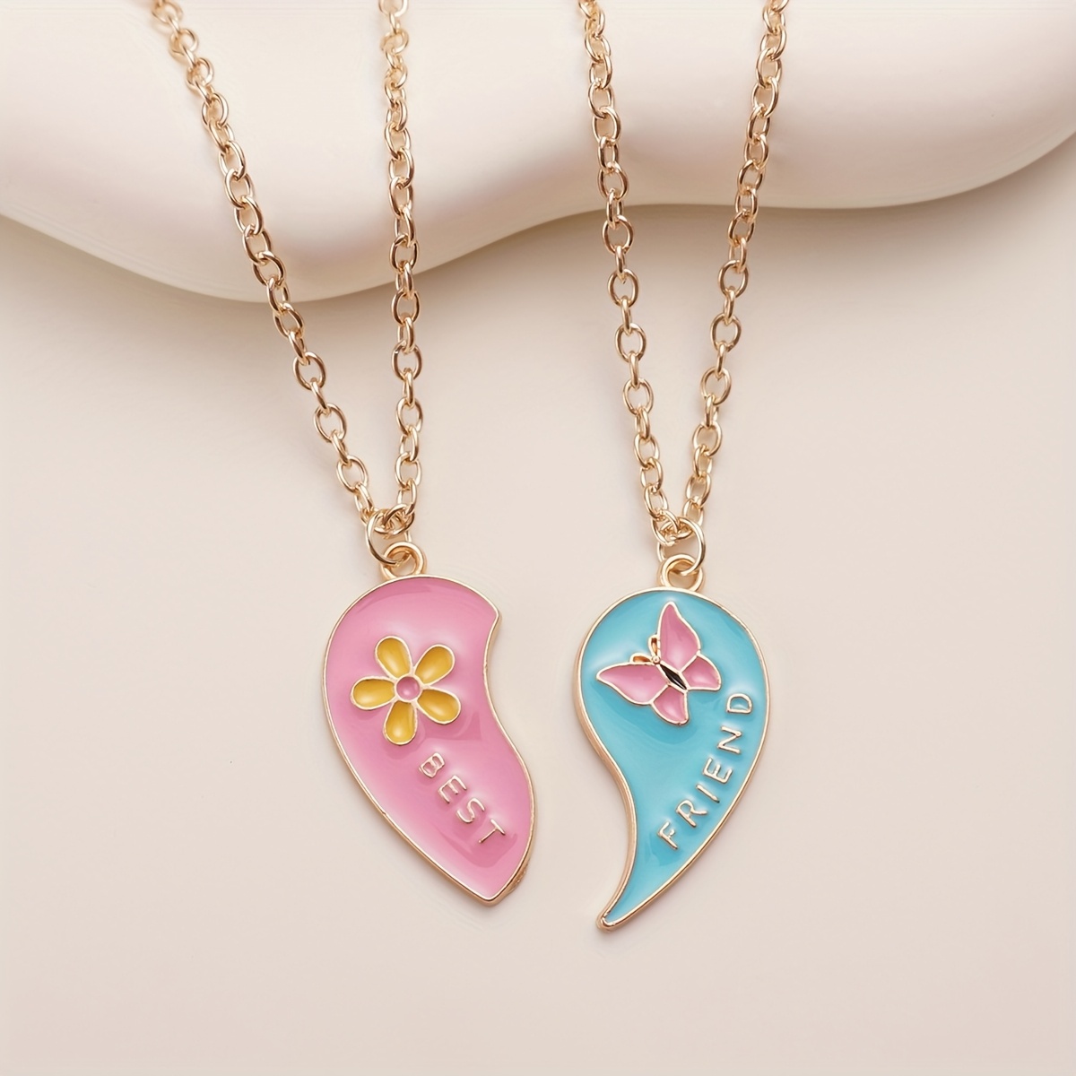 2pcs Butterfly Daisy Geometry Choker Pendant Necklaces Set