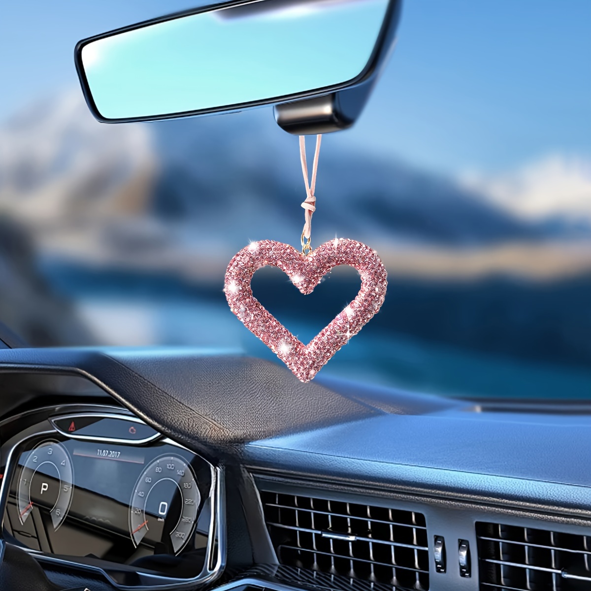 

Diamond-studded Hollow Heart Car Hanging Ornament, Rearview Mirror Pendant, Automotive Interior Decoration Accessory