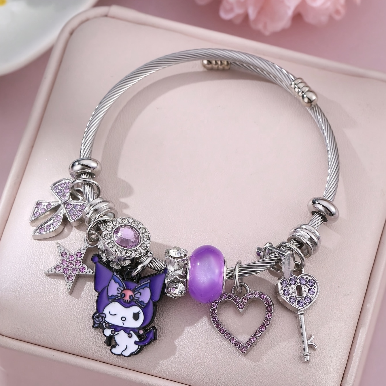 E-shop Sanrio 1 Stück Sanrio Kuromi Design Armband, Modisches Accessoire Geschenk für Freunde Paare