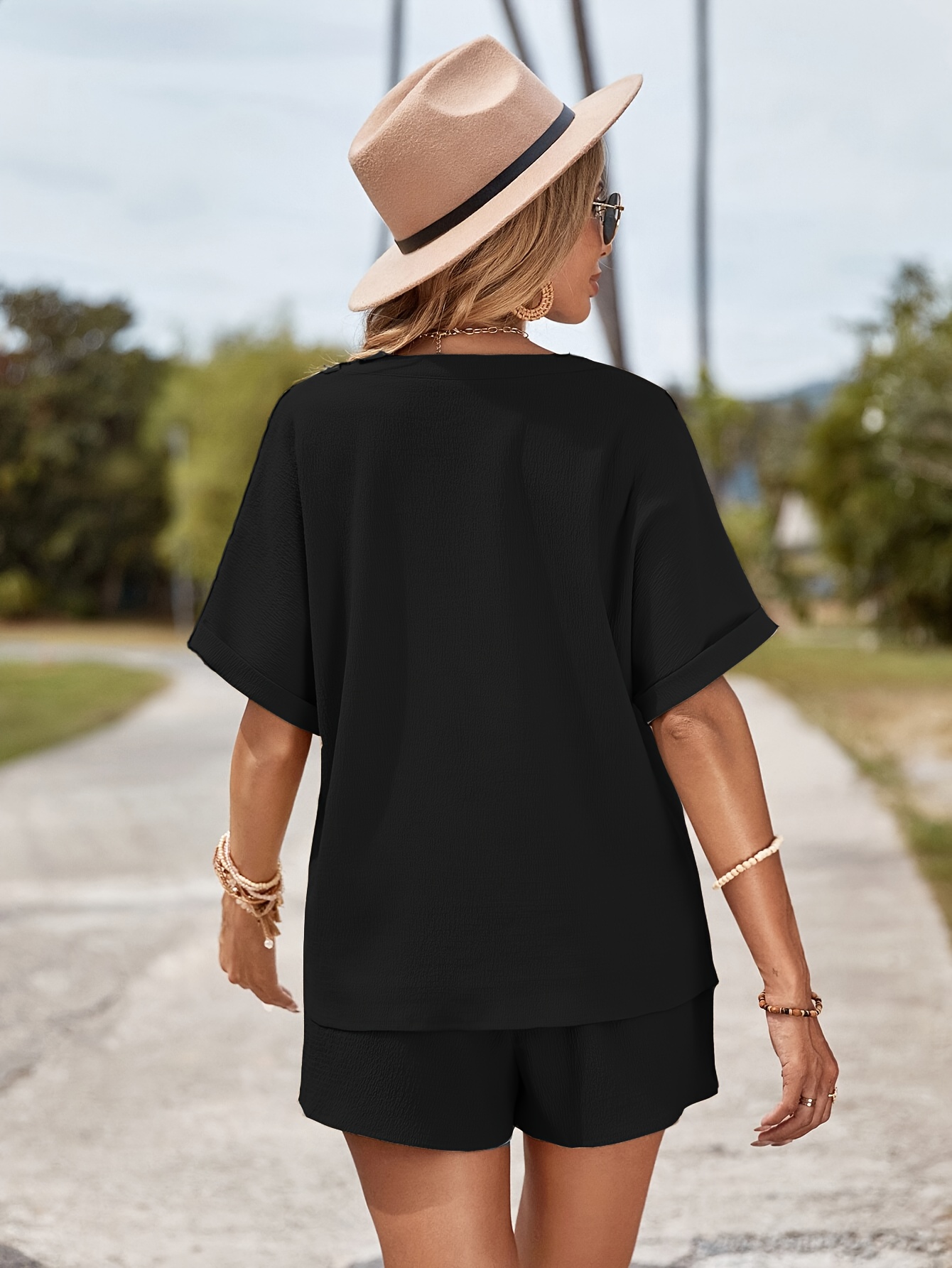 a set of relaxed solid color womens shirt v neck loose top and comfy casual shorts Product details 4