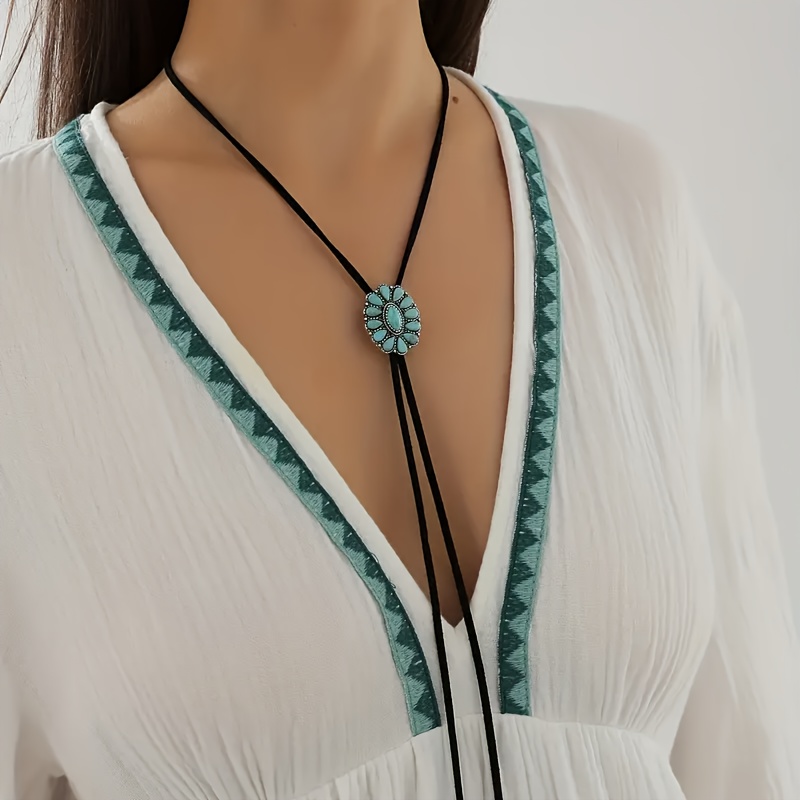 E-shop Modische schlichte Damen-Halskette im Boho-Stil mit floralem Türkis-Dekor, verstellbar in Y-Linie, geeignet für den , den Urlaub Strandausflüge