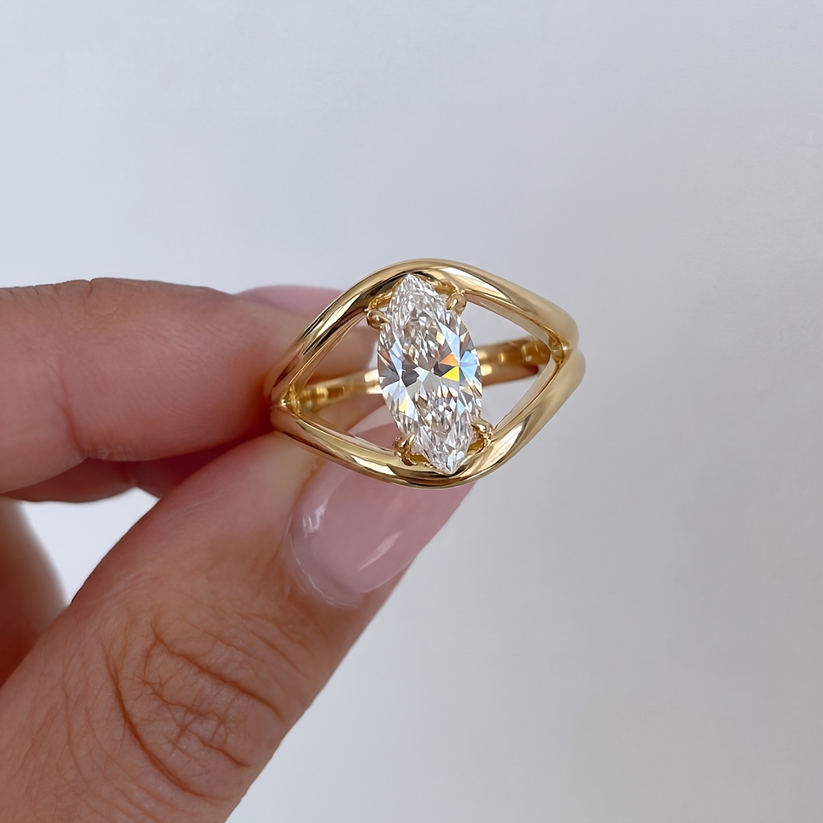 Women's Hollow Marquise Ring, Elegant Gift for All Occasions