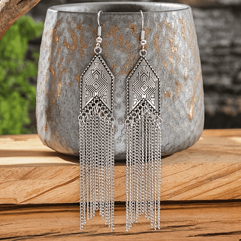 Image of A Pair Of Fashionable Ethnic Long Tassel Earrings With Easy Temperament And Versatile Chain Earrings