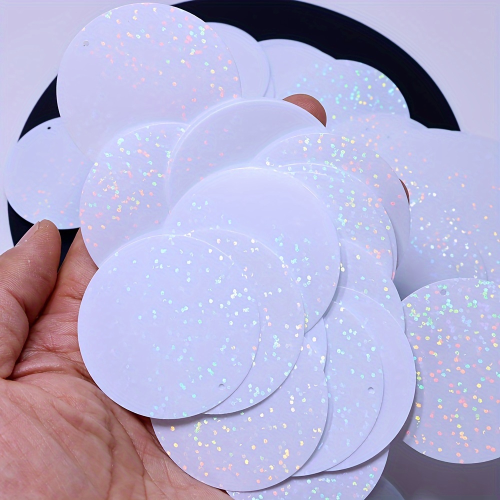 E-shop 50 Stück 50 mm vorgebohrte PVC-Platten mit Löchern – Geeignet für DIY-Bastelarbeiten, Bühnenkostüme, Kleidungsdekoration & Schmuckherstellung –