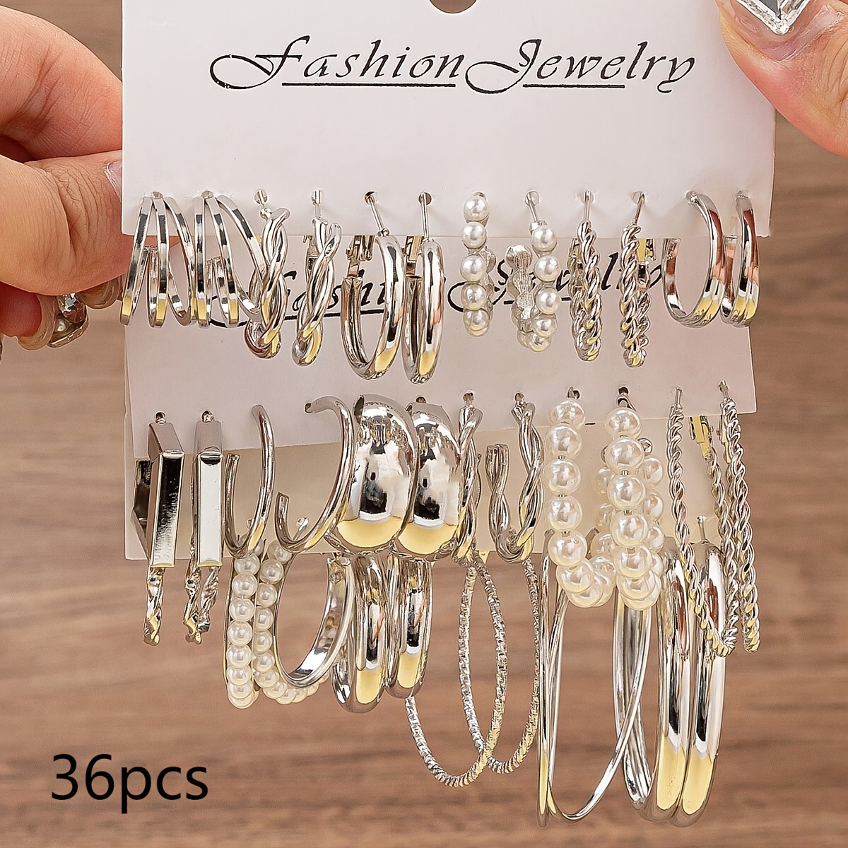 A Set Of Vintage Women's Pearl Earrings In 36pcs/24pcs/12pcs, Featuring Easy And Elegant Square Earrings, Wear And Parties, Making A Beautiful Holiday Gift