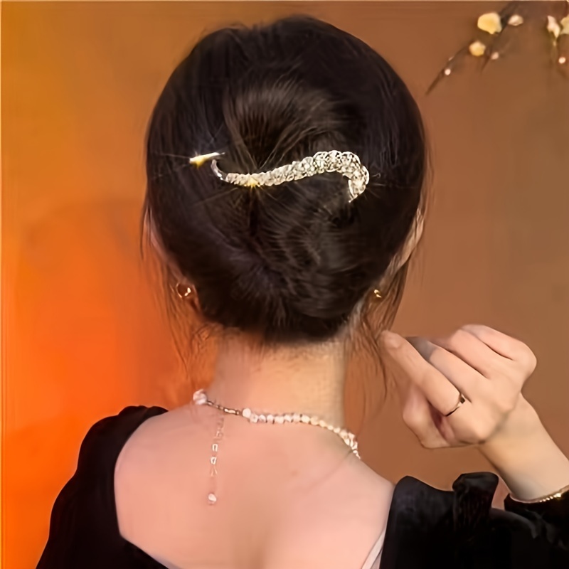 

Elegant Alloy Hair Clip With Rhinestones, Minimalist Twisted Barrette For Women, Fashion Oblong Hair Accessories, Stylish Solid Color Hairpin, Suitable For 14+, Single Piece