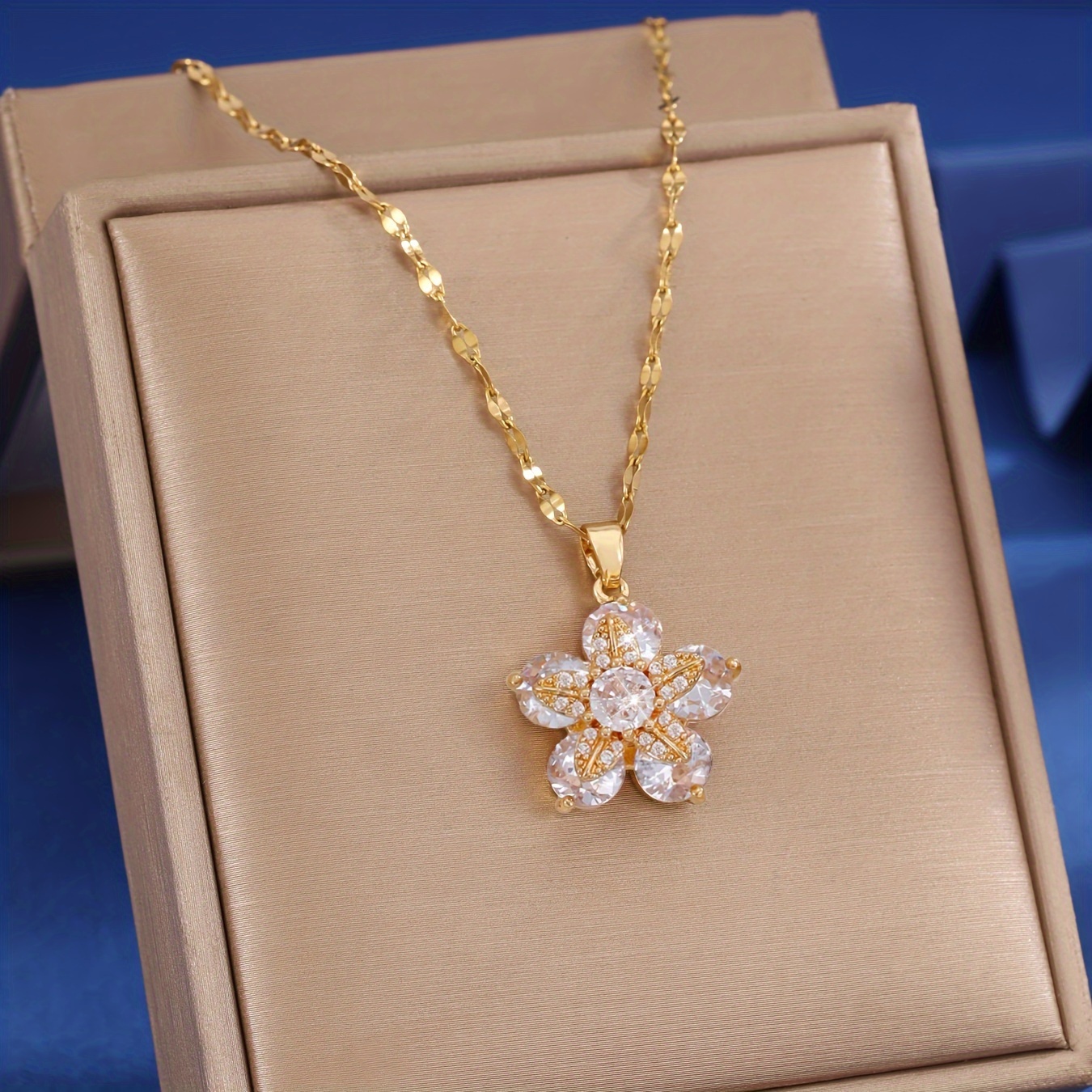 【新品】DIFFERENT NECKLACE PREMIUM 53cm Amazon.com: ZZ ZINFANDEL Sparkly Crystal Teardrop Pendant
