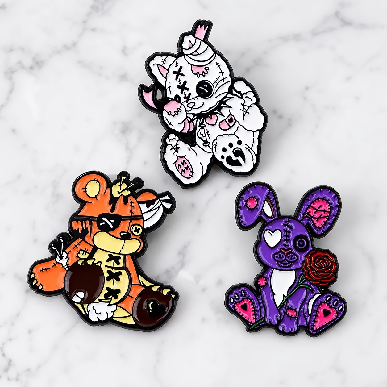 TEMU Halloween Dark Plush Doll 3pcs Set Badge, 3 Styles Of Damaged Sewing Irregular Animals, Patch Bear, White Bandage Kitten, Purple , Matching