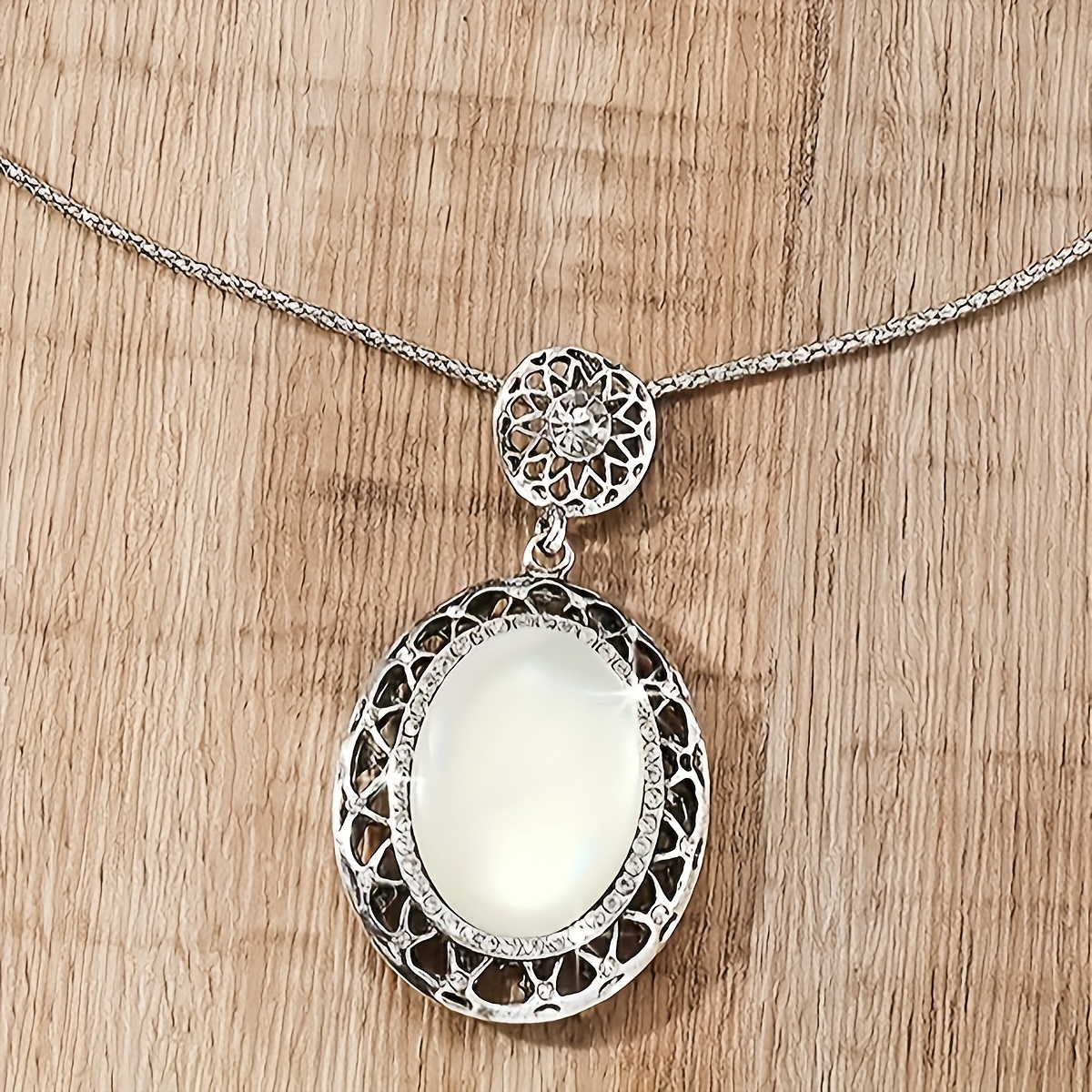 new stylish oval pendant necklace with a unique     hip hop fashion suitable for   japanese and korean styles and a versatile long sweater chain Product details 2