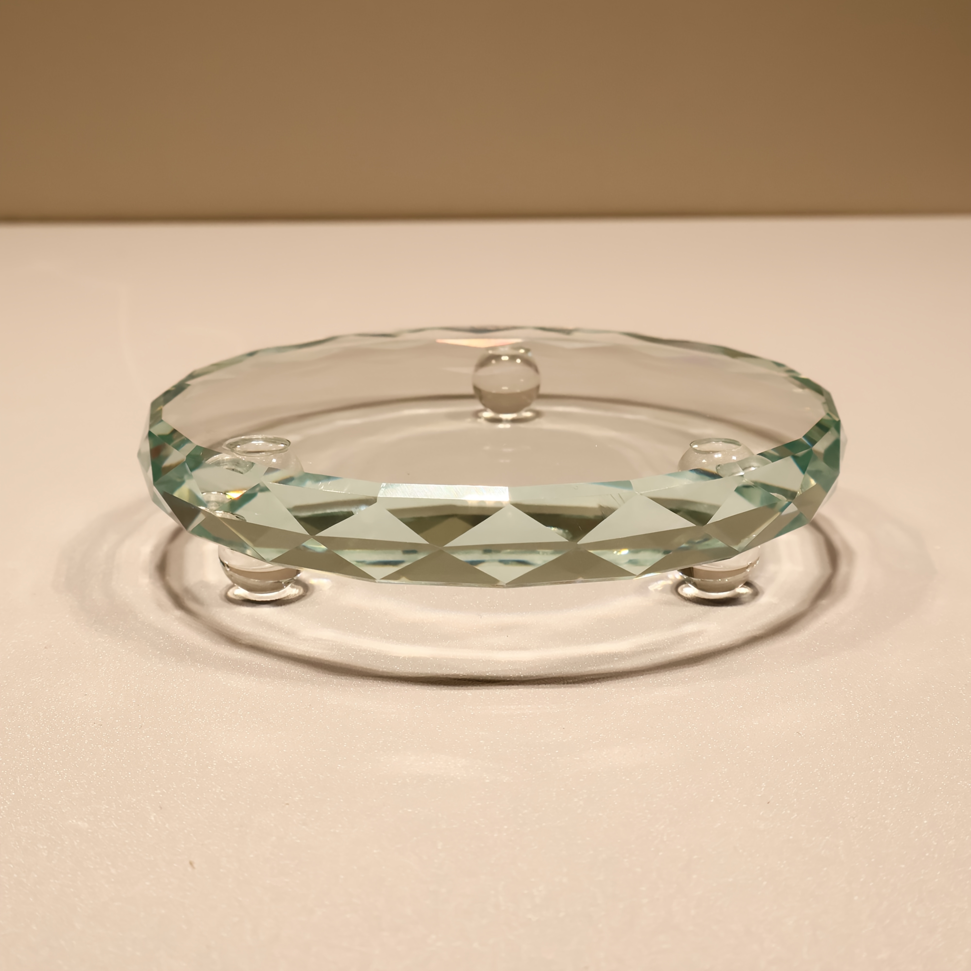 TEMU 1pc Artificial Crystal Glass Round Lace Diamond Multi-functional Crystal Glass Base Craft Mascot Display Base Jewelry Display Base