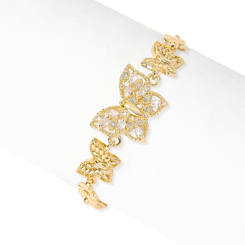 E-shop Goldenes Drei Schmetterling Armband 14K Vergoldenetes Kupfer, Zirkonia Schmuck für Damen, Elegantes Blumendesign, Geschenk für Sie,