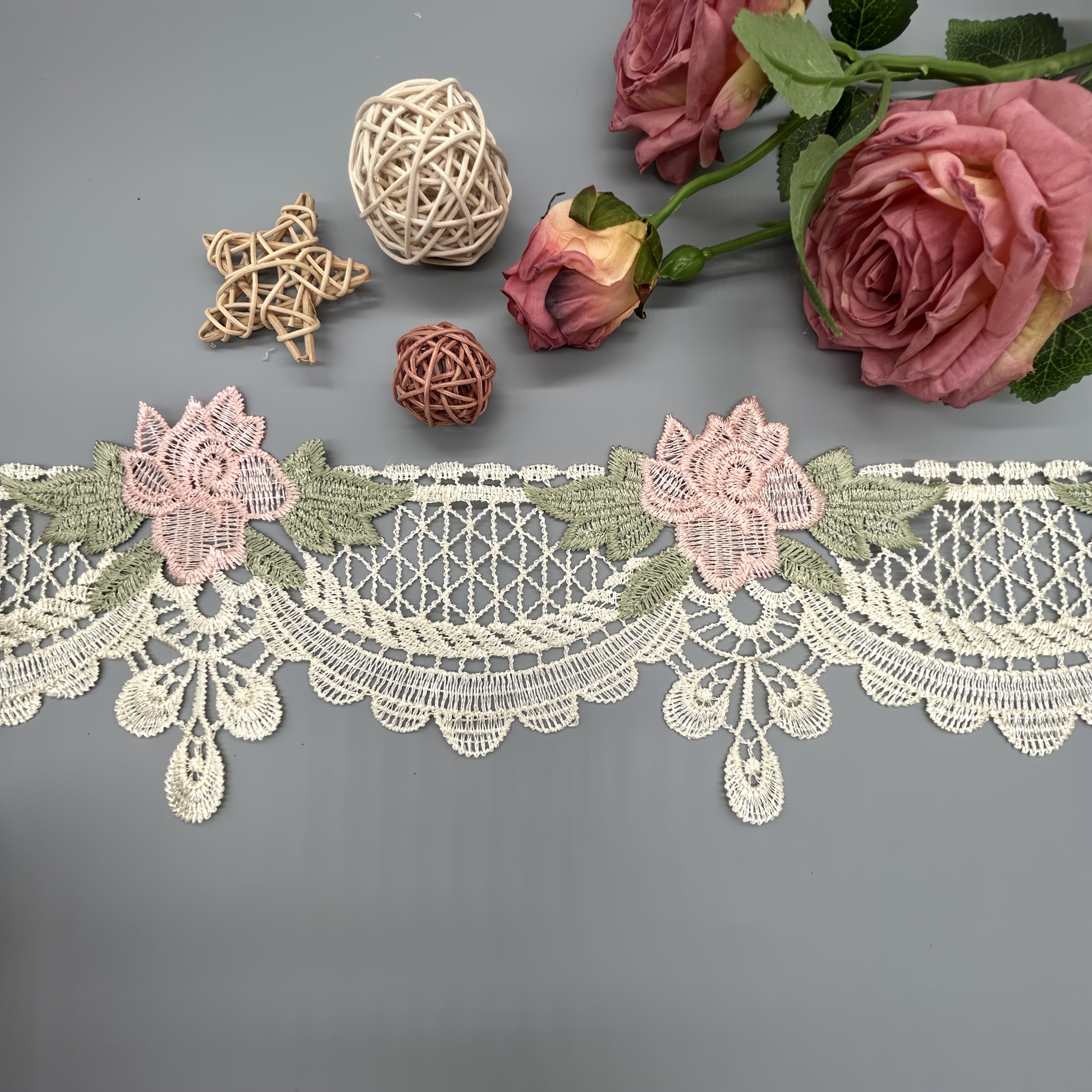 TEMU 1 de 3 Yards de Largeur 12Cm/4.72Pouces Bordure Festonnée Brodée Soluble dans en Polyester, Design Creux Artisanat Clairs Adapté aux Rideaux,