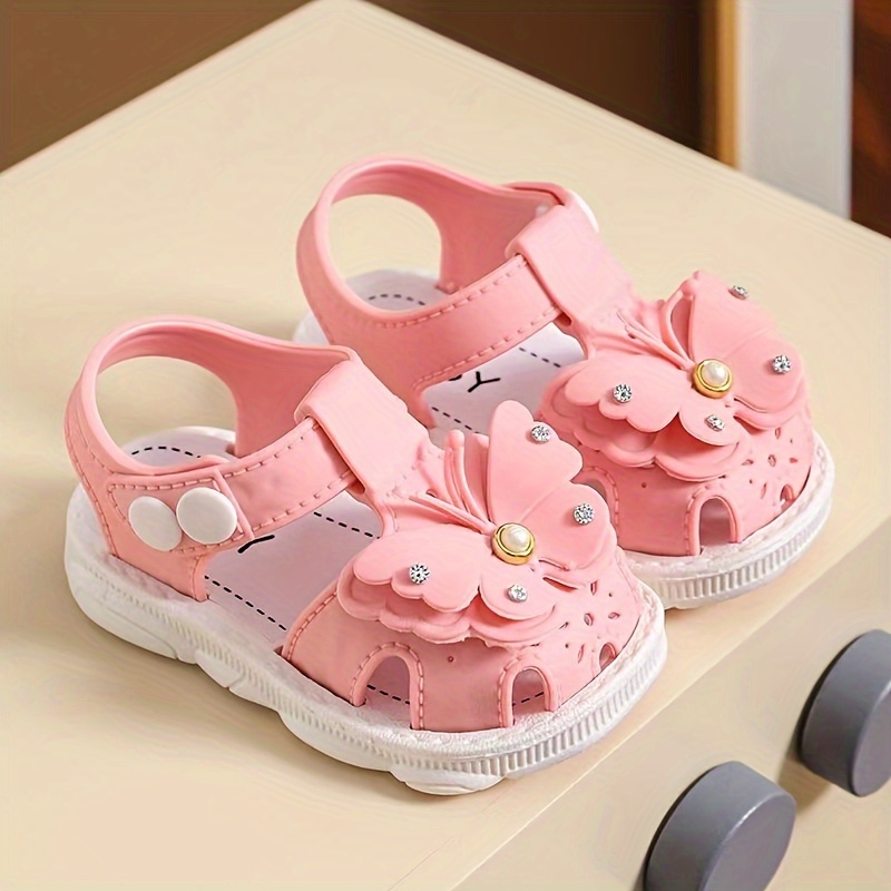 PEYOUR Girls' Breathable Sandals - Comfortable & Flexible Sole Youngsters Walking Shoes with Butterfly Motif & Pearl Decorations, Perfect for Spring/Summer Indoor & Outdoor Use