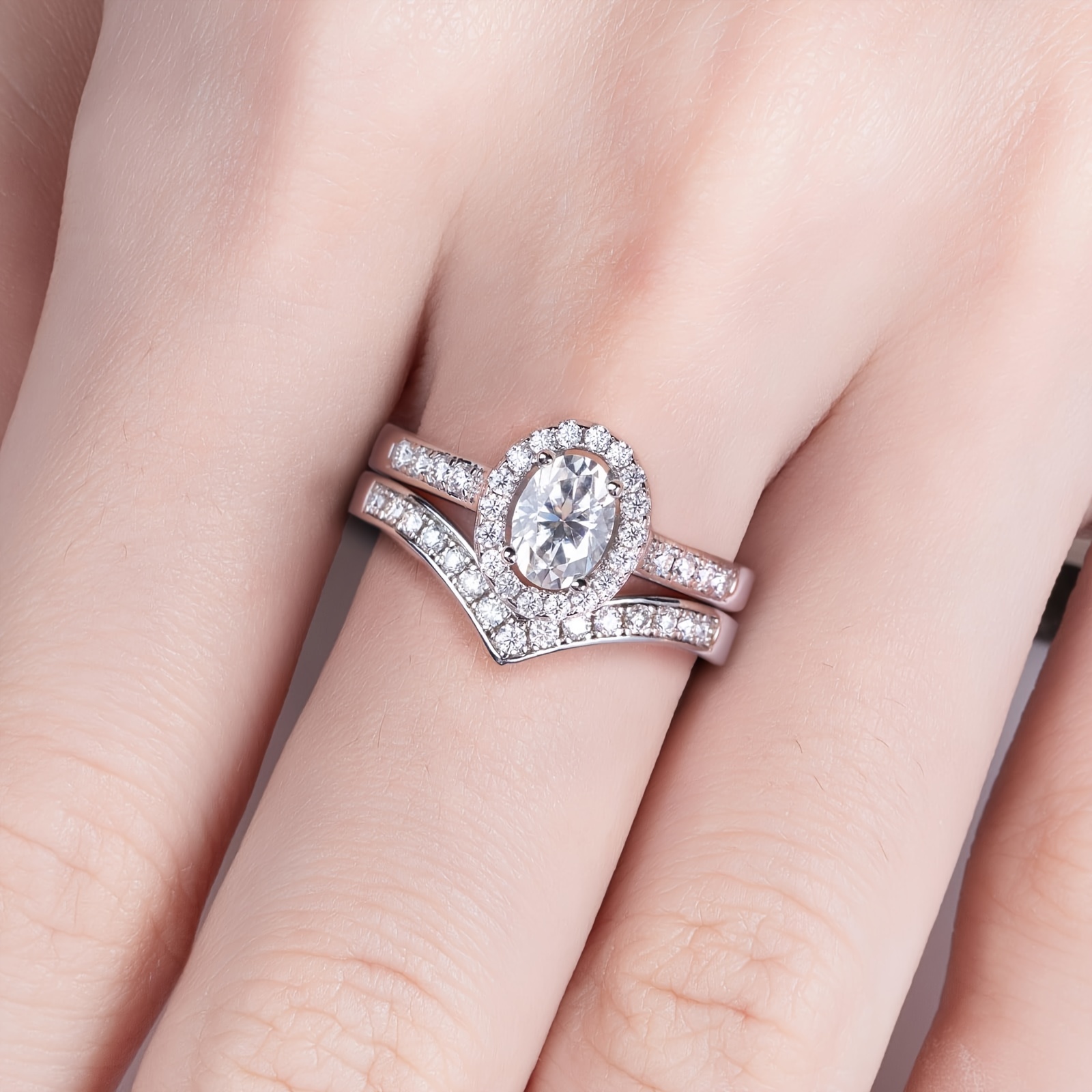 Elegant 925 Silvery Moissanite Ring, 1.5-Carat