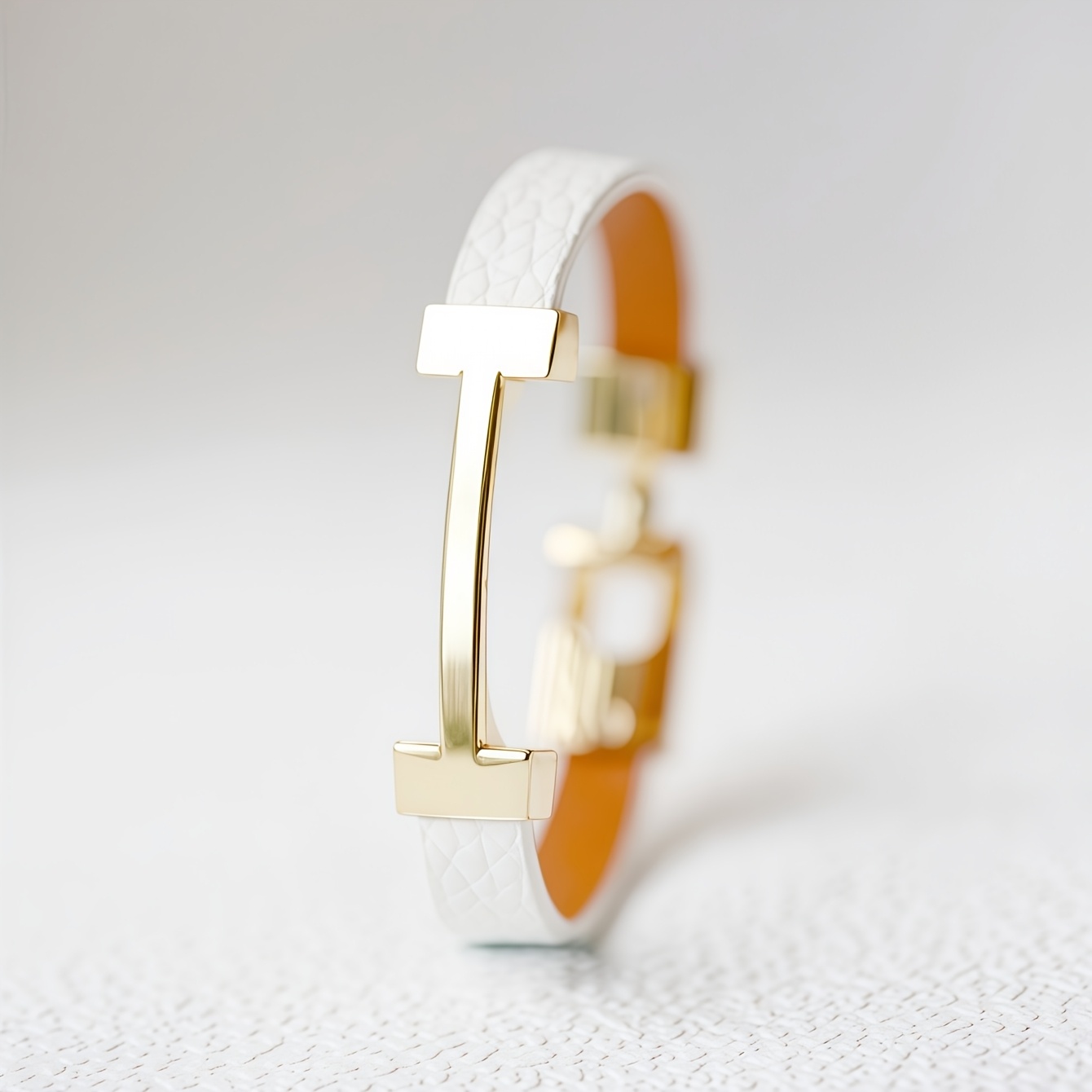 TEMU Bracelet Bracelet de Luxe Doré pour Femmes, Élégante Bracelette en Similicuir Blanc, Bijou de Mode Réglable Cadeau pour Usage