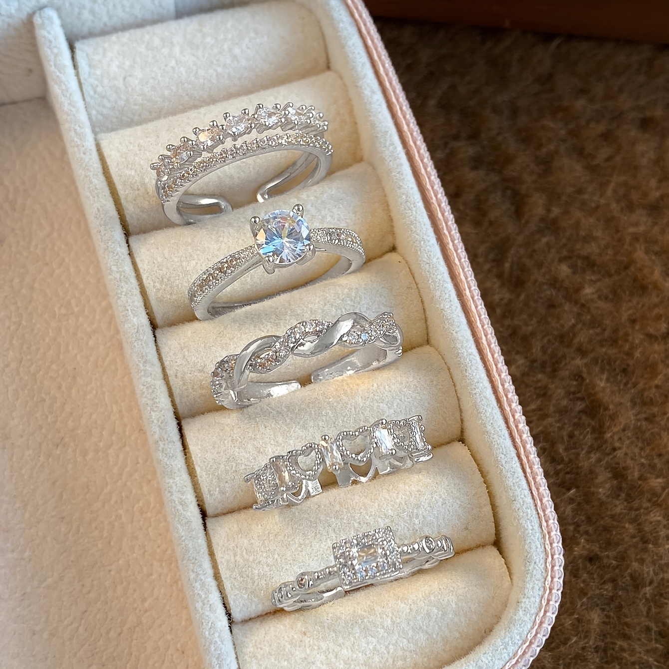 TEMU 5pcs Light Luxury Cubic Zirconia Heart-shaped Open Copper Alloy Ring Set Suitable For Women's Date Party Wear (gift Box Not Included)