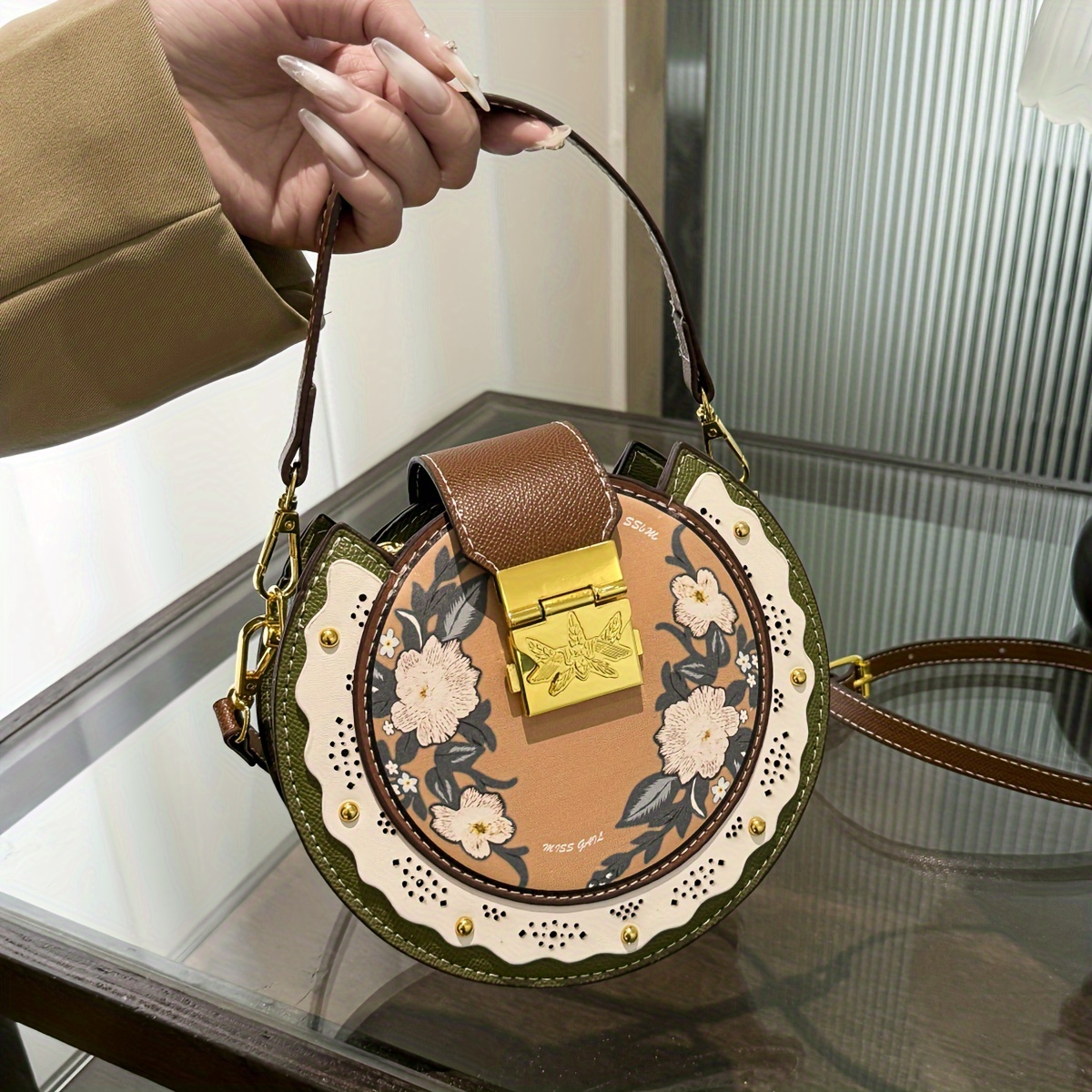 

Petite Sac Messager Rétro à Imprimé Floral, Sac à Épaule de Style Chinois Nouveau avec Dentelle de Mode à Texture Élevée, Nouveau Bouton de Quincaillerie , Sac à Main Rond de Style National pour Tous