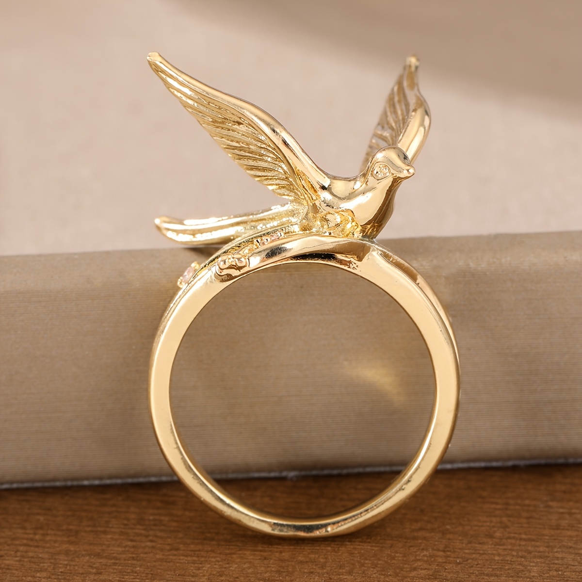 Women's Vintage Flying Bird Relief Swallow Ring, Crushed Zirconia