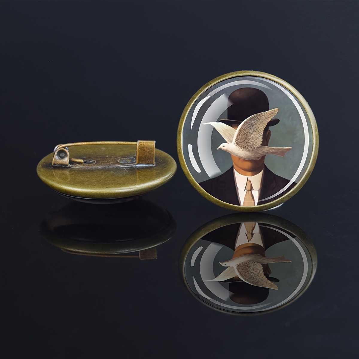 TEMU 1 broche ronde en verre avec un motif d'un homme à chapeau et d'un oiseau volant, cadeau ou accessoire de mode pour hommes et femmes