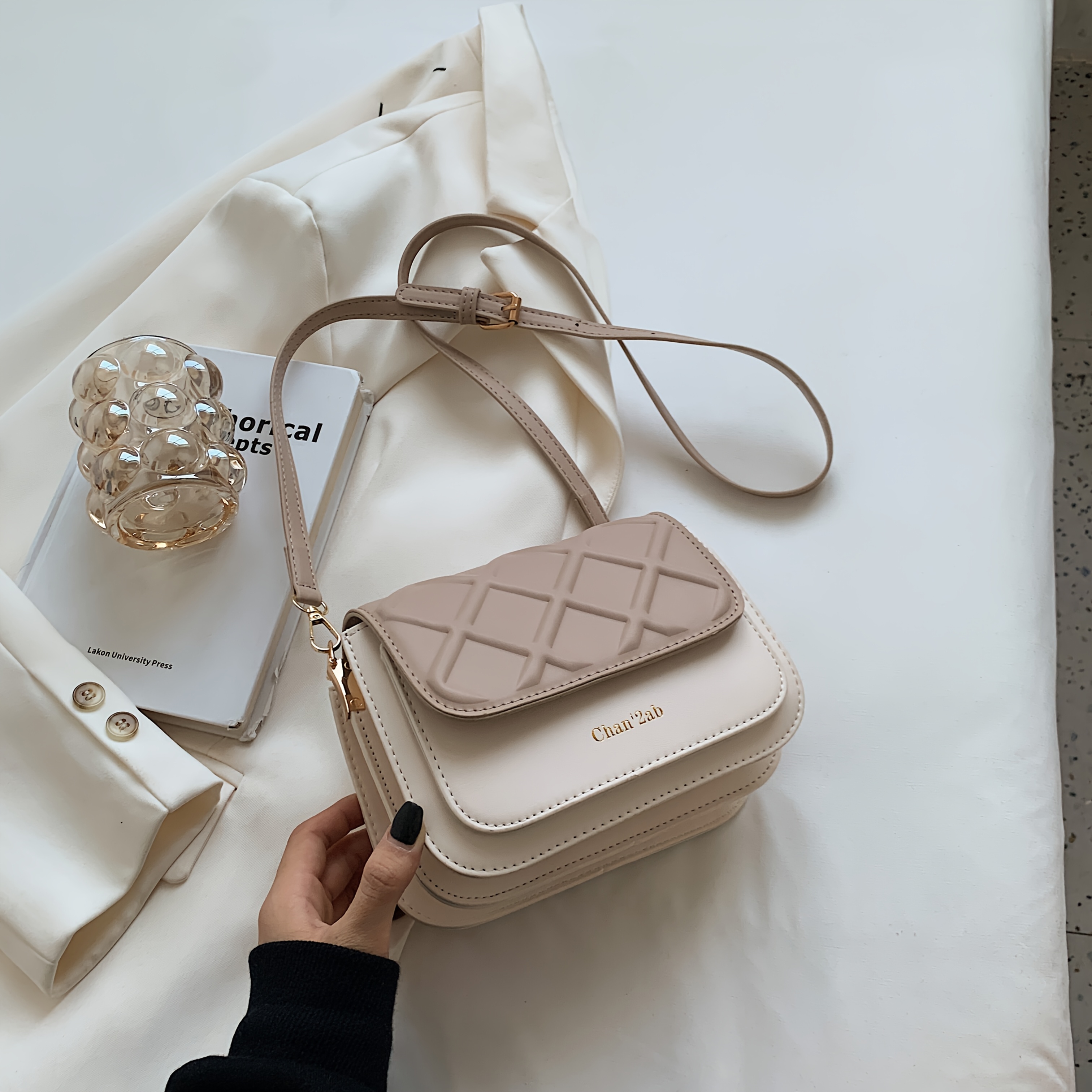 Image of New Crossbody Bags For Women In 2025, Versatile For Spring And Summer, Trendy This Year, Stylish And Sophisticated Shoulder Bags With Shapes