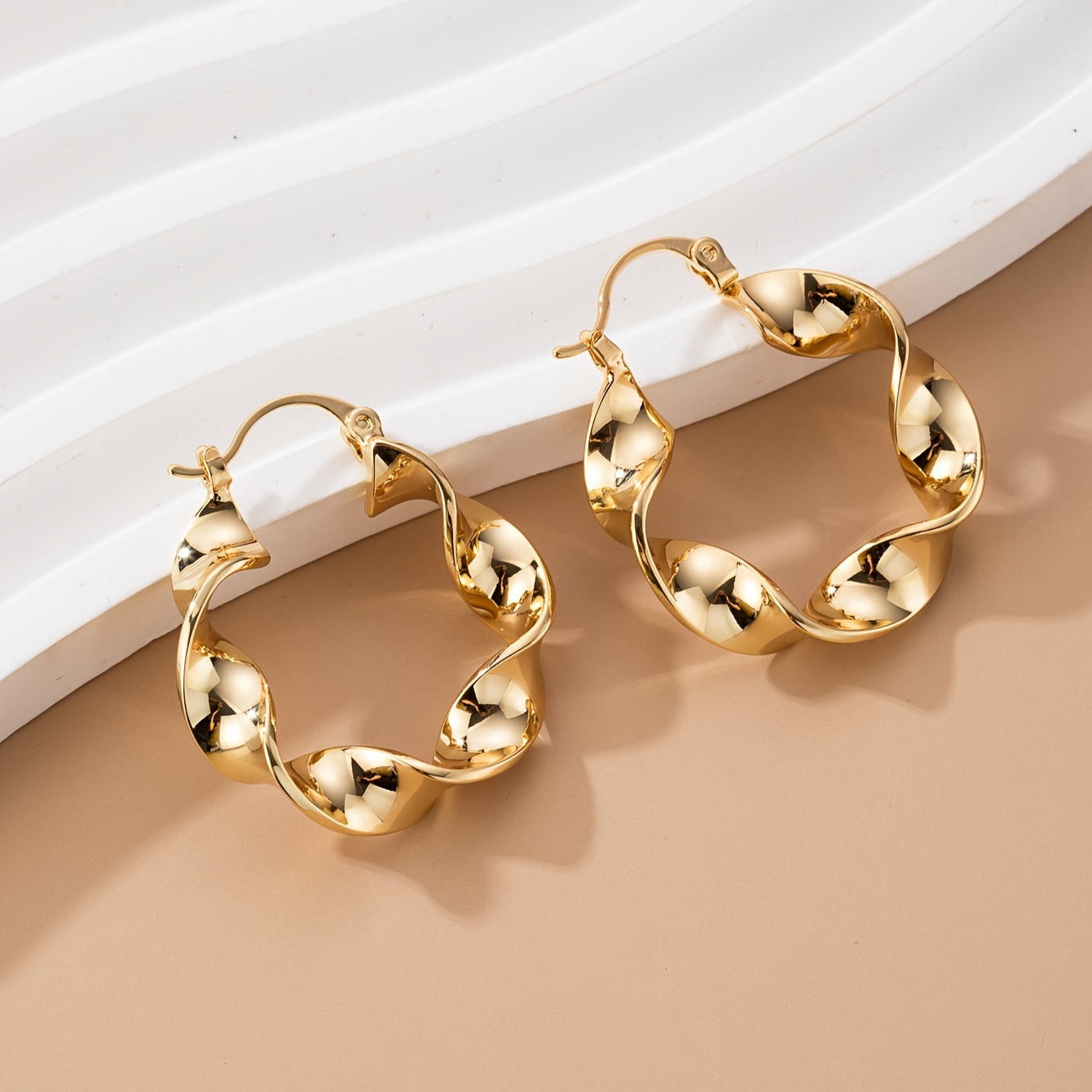Image of Trendy Exaggerated Twist Hoop Earrings, Bohemian Minimalist Style Hoop Earrings For Women And Men, Suitable For Dating Party Wearing
