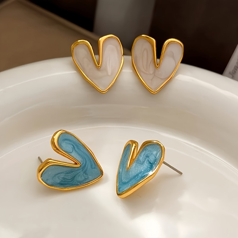 Par Versátil de Brincos de Tarraxa de Coração Esmaltado