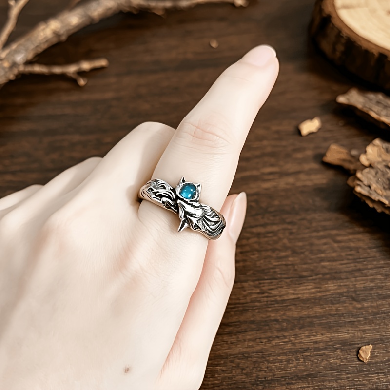 Antiqued Silver Plated Fox Ring with Gothic Design