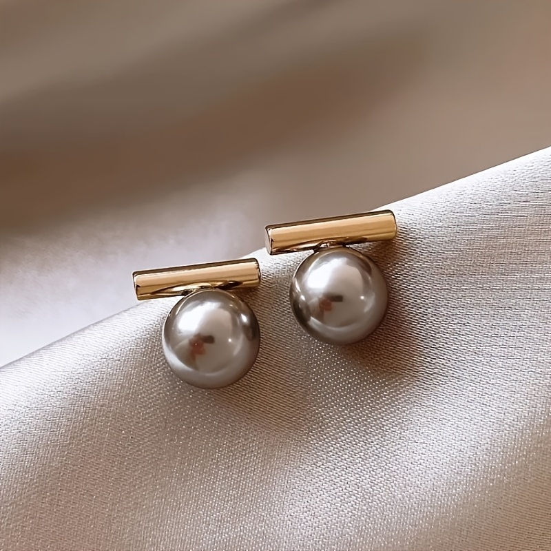 Pair Of High-end Style Stud Earrings For Women, Niche Inlaid Easy Earrings, Academy Style Ear Jewelry, Valentine's Day Gift
