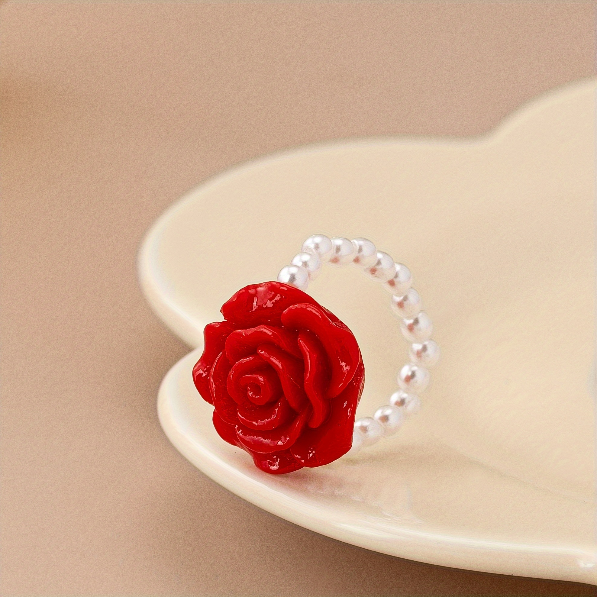 A Rose Pendant European And Temperament Ladies Ring