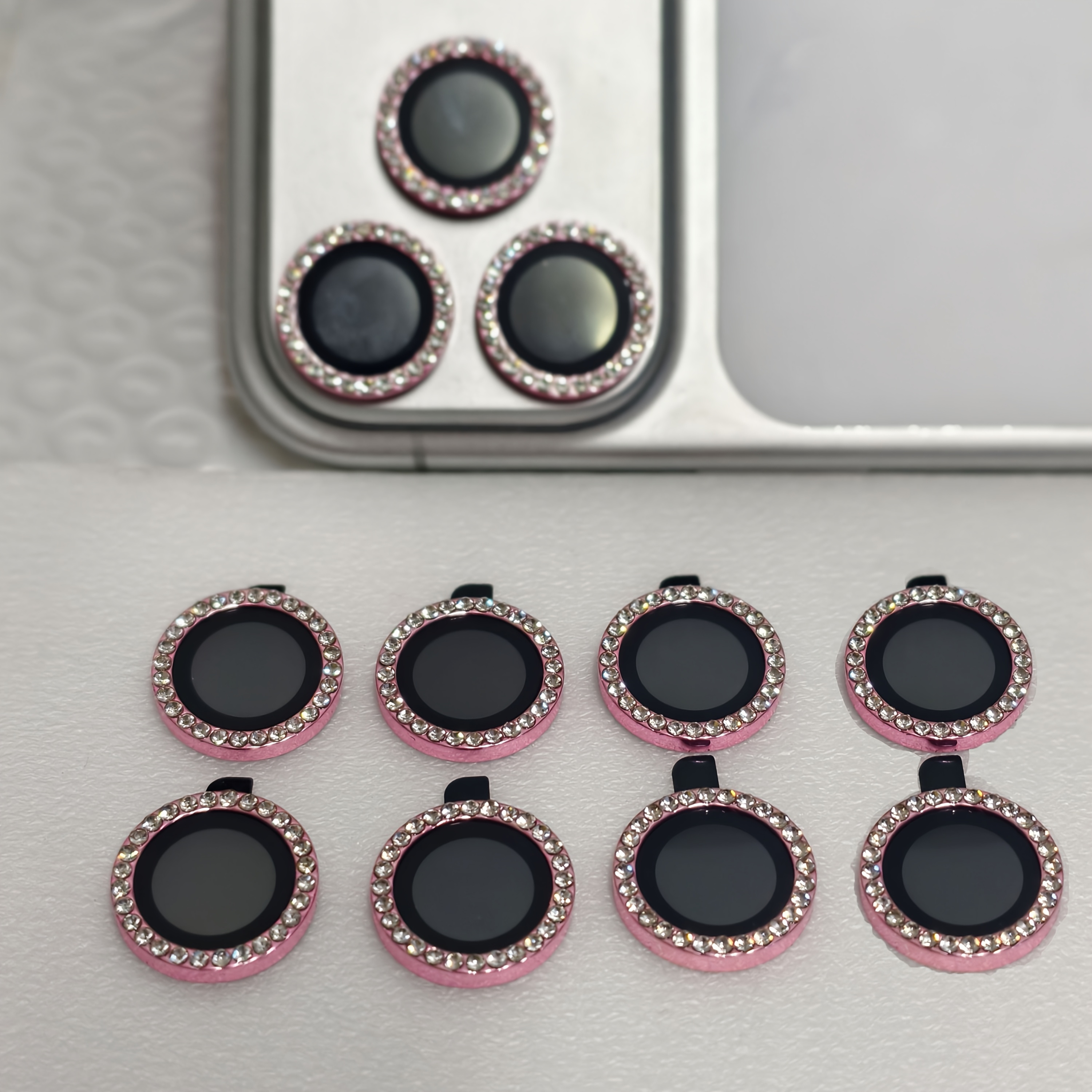 TEMU Set da 8 protezioni per con diamanti per serie iPhone 17/16/15/14/13/12/11 e modelli. Queste protezioni straordinarie e di fascia antigraffio, a
