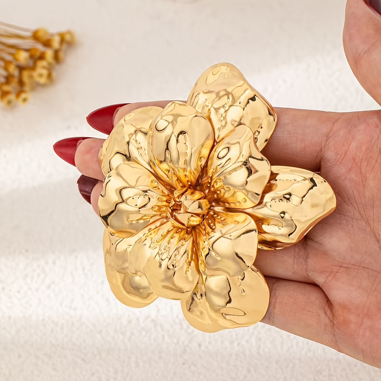 TEMU Esta broche de diseño único con flores grandes es para que las mujeres la lleven en vacaciones casuales y en reuniones elegantes, regalo de